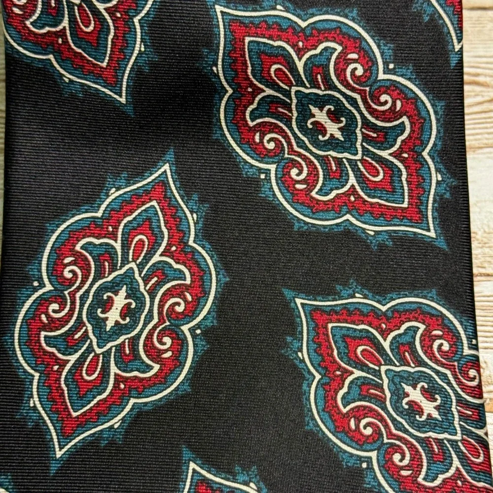 Christian Dior Tie Mens OS Black Medallion Paisley Silk Monsieur Necktie
